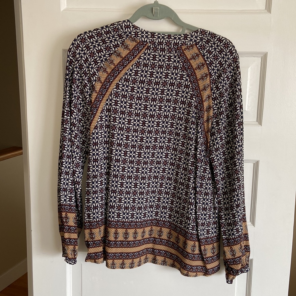 Beautiful pullover blouse - Picture 2 of 5